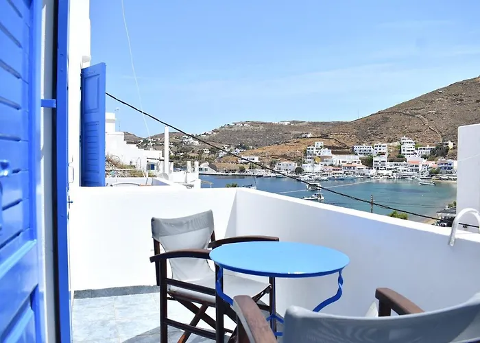 Martinos Studios, Merihas Port Hotel Kythnos