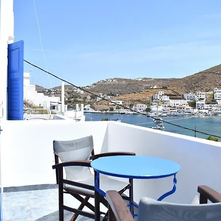 Martinos Studios, Merihas Port Hotel Kythnos