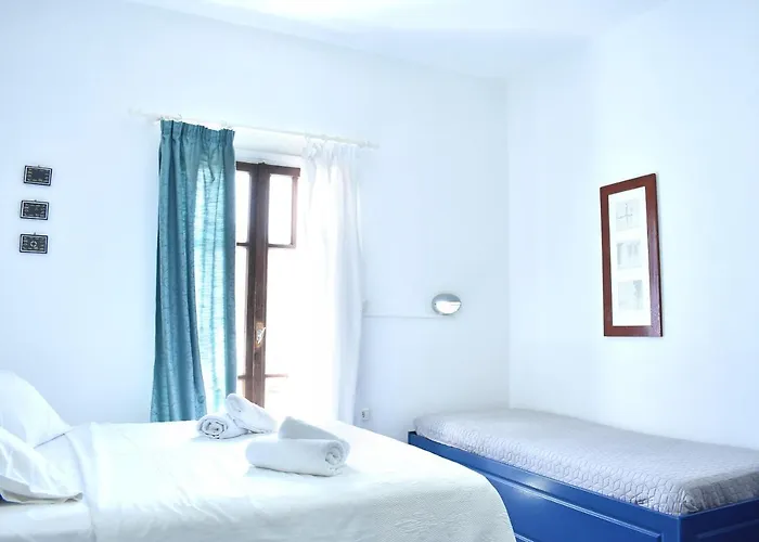 Ξενοδοχείο Martinos Studios, Merihas Port Κύθνος