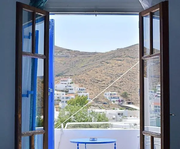 Martinos Studios, Merihas Port Κύθνος